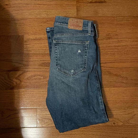 Lucky Brand Authentic Straight Crop Jeans - Picture 3 of 3